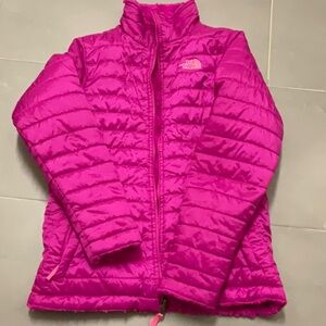 The North face women’s/girls jacket (s)